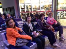 No aeroporto de Porto Alegre. 