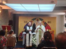 Missa na Capela da Transfiguração, na Igreja da Nossa Senhora dos Remédios. 