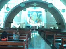 Interior da Igreja São João Evangelista. 