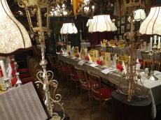No jantar de boas-vindas em Viena. 