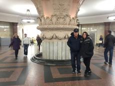 Passeando no metrô de Moscou. 