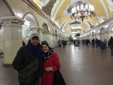 Passeando no metrô de Moscou. 