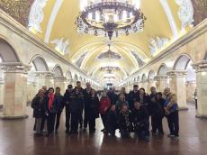 Passeando no metrô de Moscou. 
