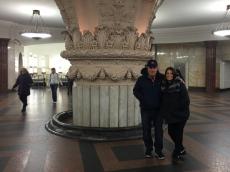Passeando no metrô de Moscou.