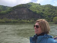 No passeio de barco pelo Rio Danúbio.
