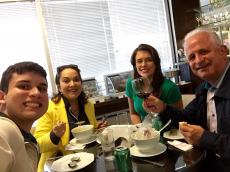 Paradinha pro lanche no aeroporto. 
