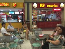 Parada para compras e descanso.
