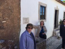 Em Fátima, na casa da pastorzinha Lucia 