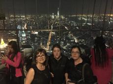 Vista noturna do alto do Empire State Building