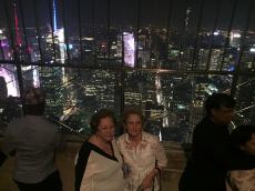 Vista noturna do alto do Empire State Building