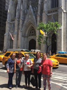 Na Catedral de San Patrick em New York 
