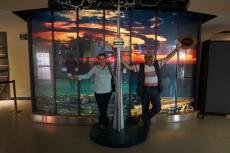 Na CN Tower. 