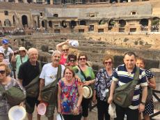 Visitando Roma, no Coliseu 
