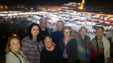À noite na Praça Jemaa el Fna em Marrakech 